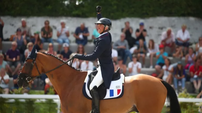 Euro 2023 : Les Bleus dans le coup après la première partie du dressage La meilleure performance est signée par les olympiques Karim Laghouag et Triton Fontaine.  