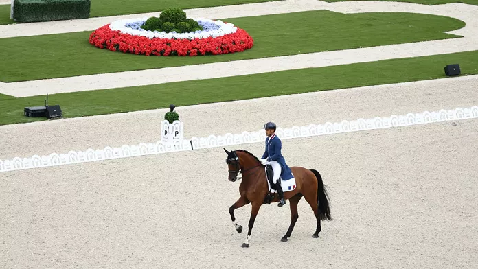 Sixième, la France obtient son meilleur classement olympique en dressage depuis seize ans Alexandre Ayache et Jolene